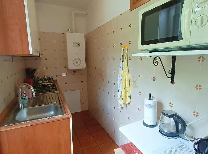 Riva Bianca Castle Apartment Lierna
